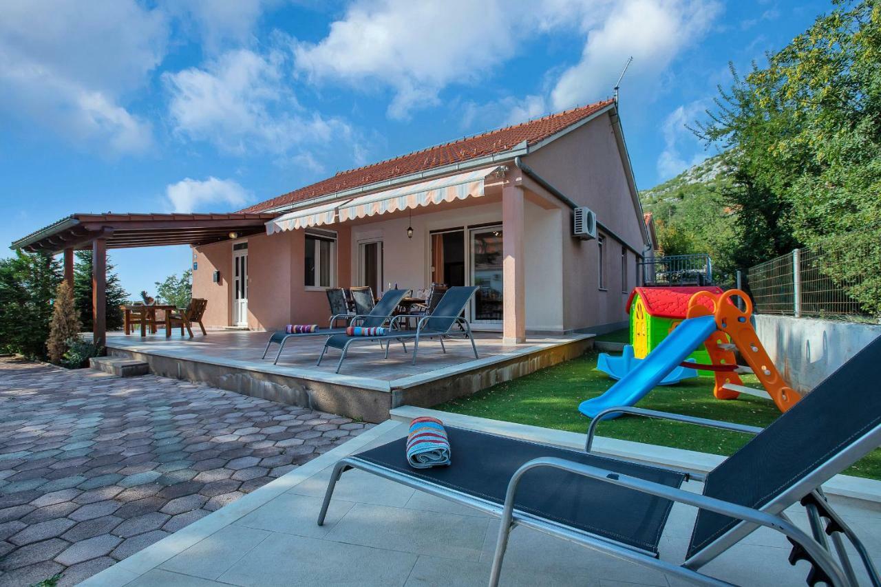 Villa Zvonimir Zagvozd Exterior foto